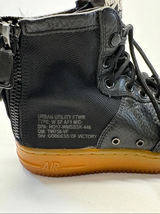 Nike SF Air Force 1 Mid "Black Gum" Special Field - Size 7W - Picture 12 of 16